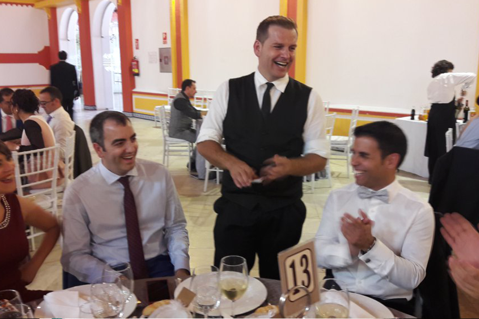 Magia de cerca para invitados en eventos